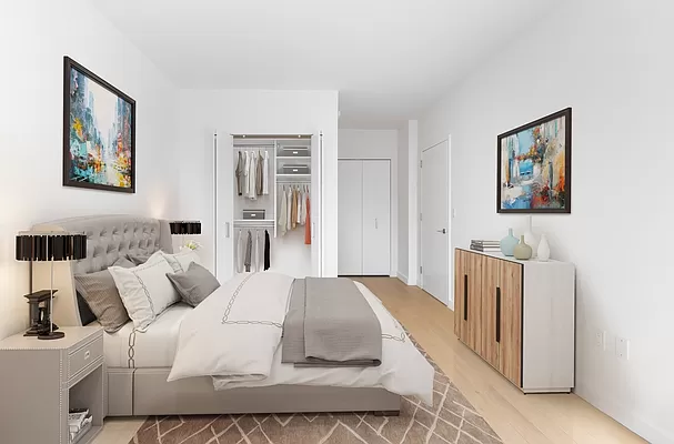 456 W 37th St in New York, NY - Building Photo