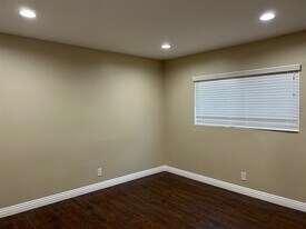 R02-440-MF in Whittier, CA - Building Photo