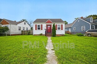 6459 Clare Rd in Norfolk, VA - Building Photo