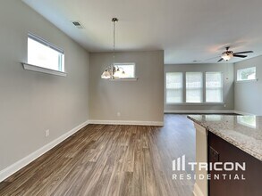 132 Harvest Glen Ln in West Columbia, SC - Building Photo - Building Photo