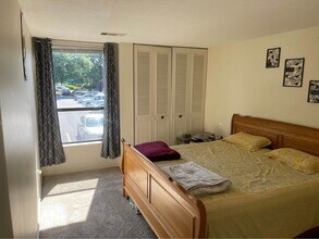 14 Shrewsbury Green Dr in Shrewsbury, MA - Foto de edificio - Building Photo
