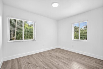 1801 SW 5th St, Unit #1 in Miami, FL - Foto de edificio - Building Photo