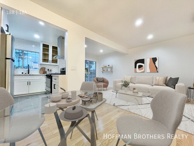 property at 1403 N Vista St