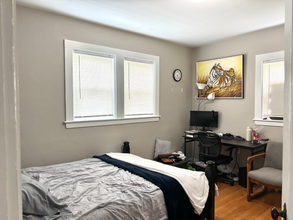 322 Brookline St in Cambridge, MA - Building Photo - Building Photo