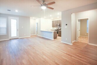 9406 Castillo Ct in Magnolia, TX - Building Photo - Building Photo