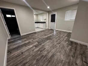 2217 W Elder Ave in Santa Ana, CA - Building Photo - Building Photo