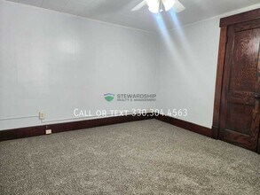535 W Maple St in Canton, OH - Building Photo - Building Photo