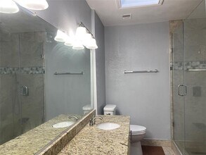 2409 Stoneleigh Dr in Garland, TX - Building Photo - Building Photo