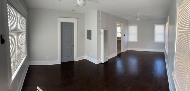219 W 7th St