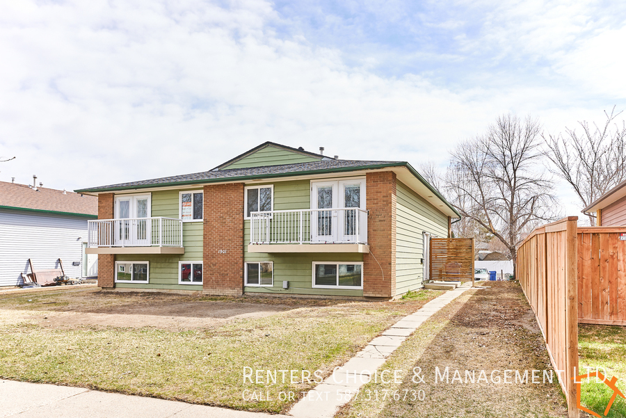 1901-1901 23 St N in Lethbridge, AB - Building Photo