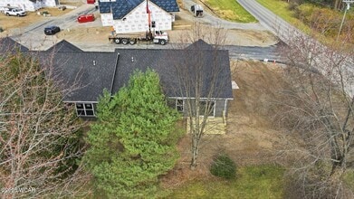 2882 Lake Cir Dr in Lima, OH - Building Photo - Building Photo