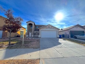 7004 Copper Canyon Drive in El Paso, TX - Building Photo