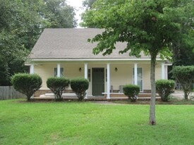 558 Fairfield Way in Evans, GA - Building Photo