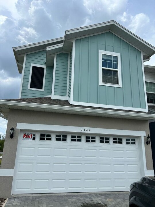 1341 Wycliffe Wy in St. Cloud, FL - Building Photo