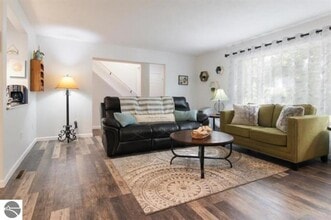 4019 Williamsburg Rd in Williamsburg, MI - Building Photo - Building Photo