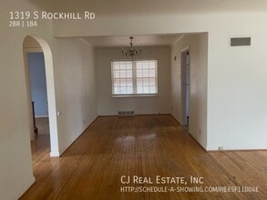 1319 S Rock Hill Rd in Webster Groves, MO - Building Photo - Building Photo