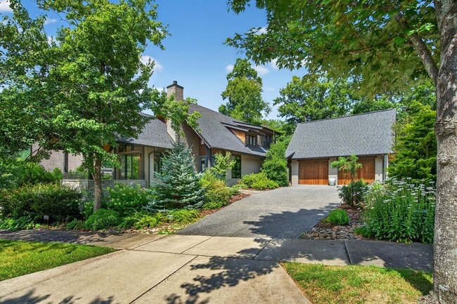 property at 16 Wordsworth Rd