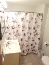 1144 Center St W, Unit #1 in Rochester, MN - Foto de edificio - Building Photo