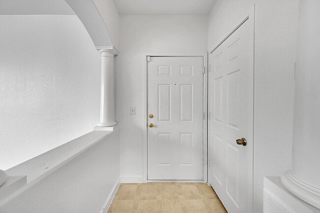 8968 Gray Fox Dr in Thornton, CO - Building Photo - Building Photo