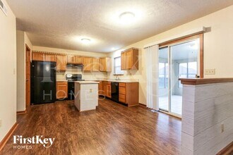 1027 W Palomino Pl in Bargersville, IN - Building Photo - Building Photo
