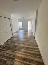 7925 West Dr in North Bay Village, FL - Building Photo - Building Photo