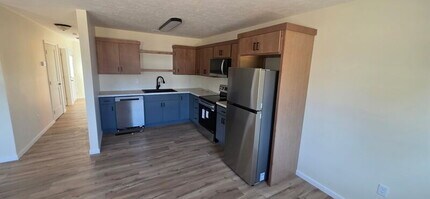 715 N 35th St in Herrin, IL - Building Photo - Building Photo