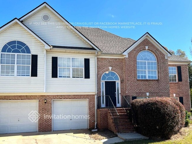 property at 2600 Santa Fe Ct SE