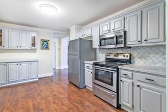 141 Knollview Ter in Pisgah Forest, NC - Building Photo - Building Photo