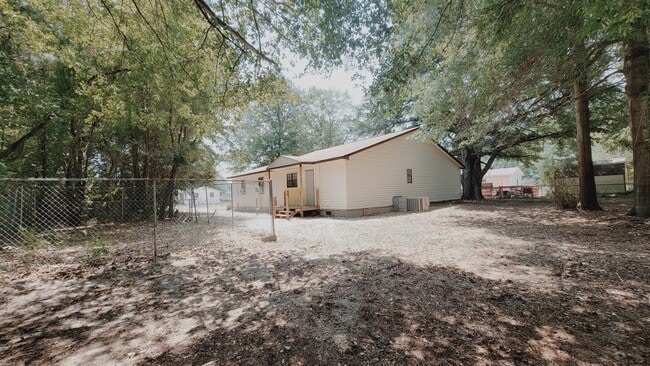 185 Kinard St in Blackville, SC - Building Photo - Building Photo