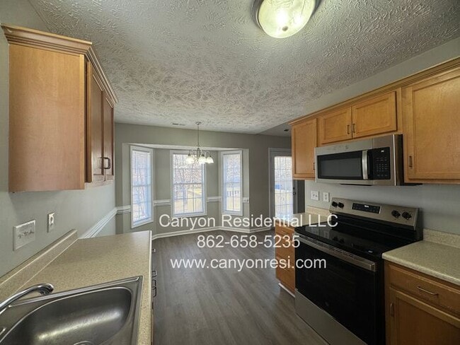 1453 Ferndell Dr in Fayetteville, NC - Building Photo - Building Photo