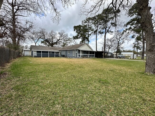 property at 335 Bayou Dr