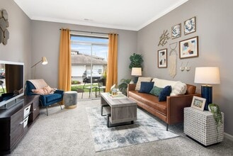 Thornberry Woods Apartment Homes in Naperville, IL - Foto de edificio - Building Photo