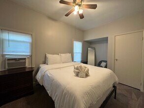 199 Elm St, Unit 1 in Saratoga Springs, NY - Building Photo - Building Photo
