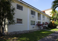 232 Majorca Ave in Coral Gables, FL - Foto de edificio - Building Photo