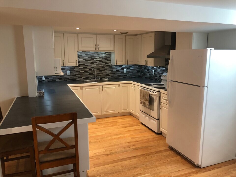 1294 Lotus St in Ottawa, ON - Building Photo