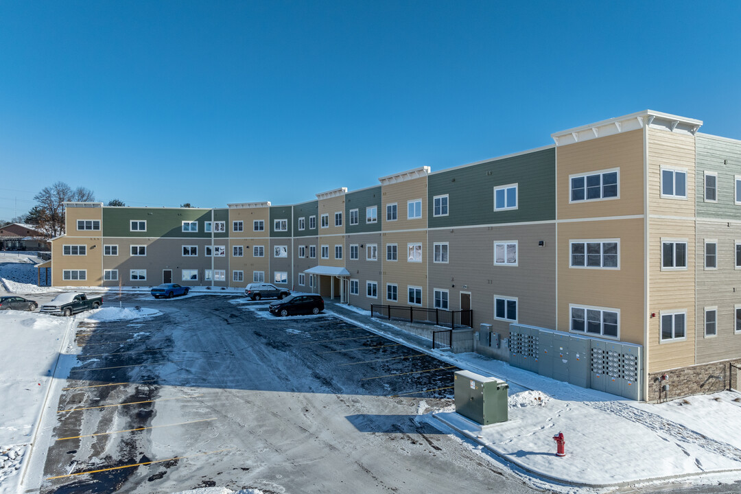 Prairie Heights in Eau Claire, WI - Foto de edificio