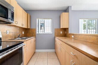 760 NW 80th St in Miami, FL - Building Photo - Building Photo