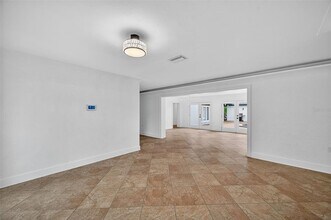 516 W Davis Blvd in Tampa, FL - Building Photo - Building Photo