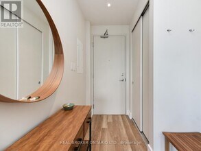 100 Champagne Ave S in Ottawa, ON - Building Photo - Building Photo