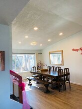 2506 Cabrillo Dr in Hayward, CA - Foto de edificio - Building Photo