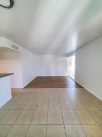 Mountain View Condos in Mesa, AZ - Building Photo - Building Photo