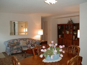 Summerdale in Enola, PA - Foto de edificio - Interior Photo