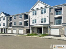 30308 Radford Ct in Monroe Township, NJ - Building Photo