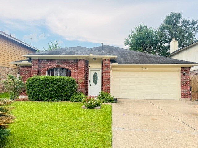 543 Rivergrove Dr in Houston, TX - Building Photo