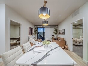 The Yellowstone in Casper, WY - Foto de edificio - Building Photo