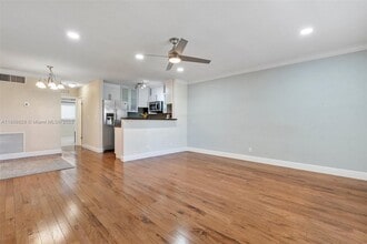 2701 Middle River Dr in Fort Lauderdale, FL - Building Photo - Building Photo