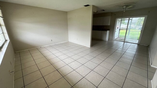 1547 Oak Dr, Unit 1547 Oak drive