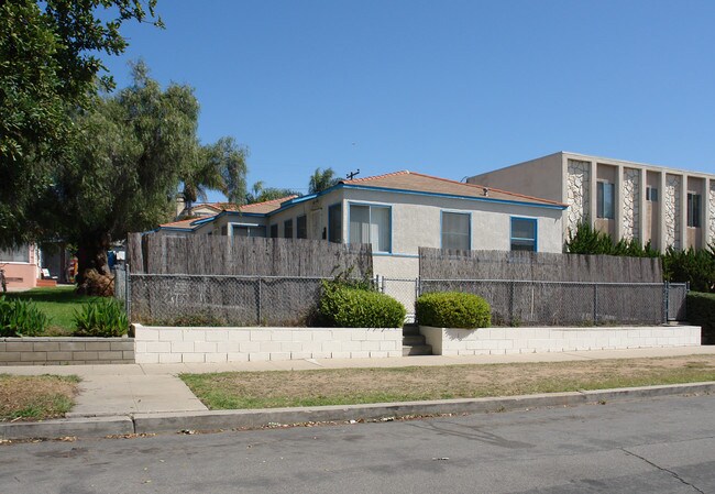 1460-1464 Missouri St in San Diego, CA - Building Photo - Building Photo