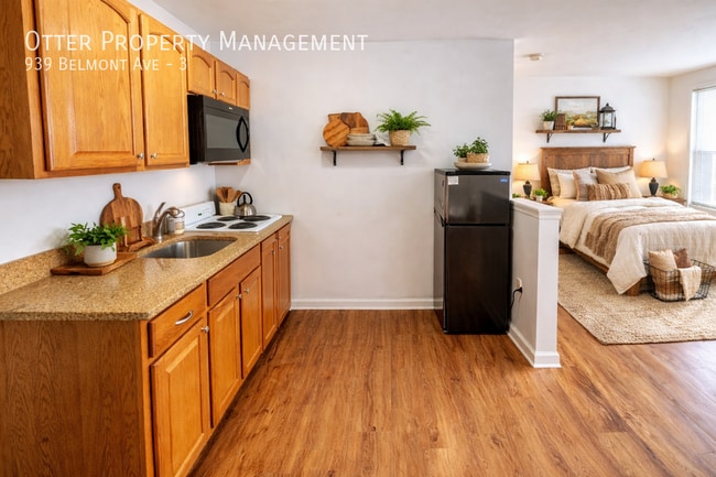 939 Belmont Ave in Philadelphia, PA - Building Photo - Building Photo