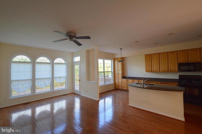 182 Spencer Terrace SE in Leesburg, VA - Building Photo - Building Photo